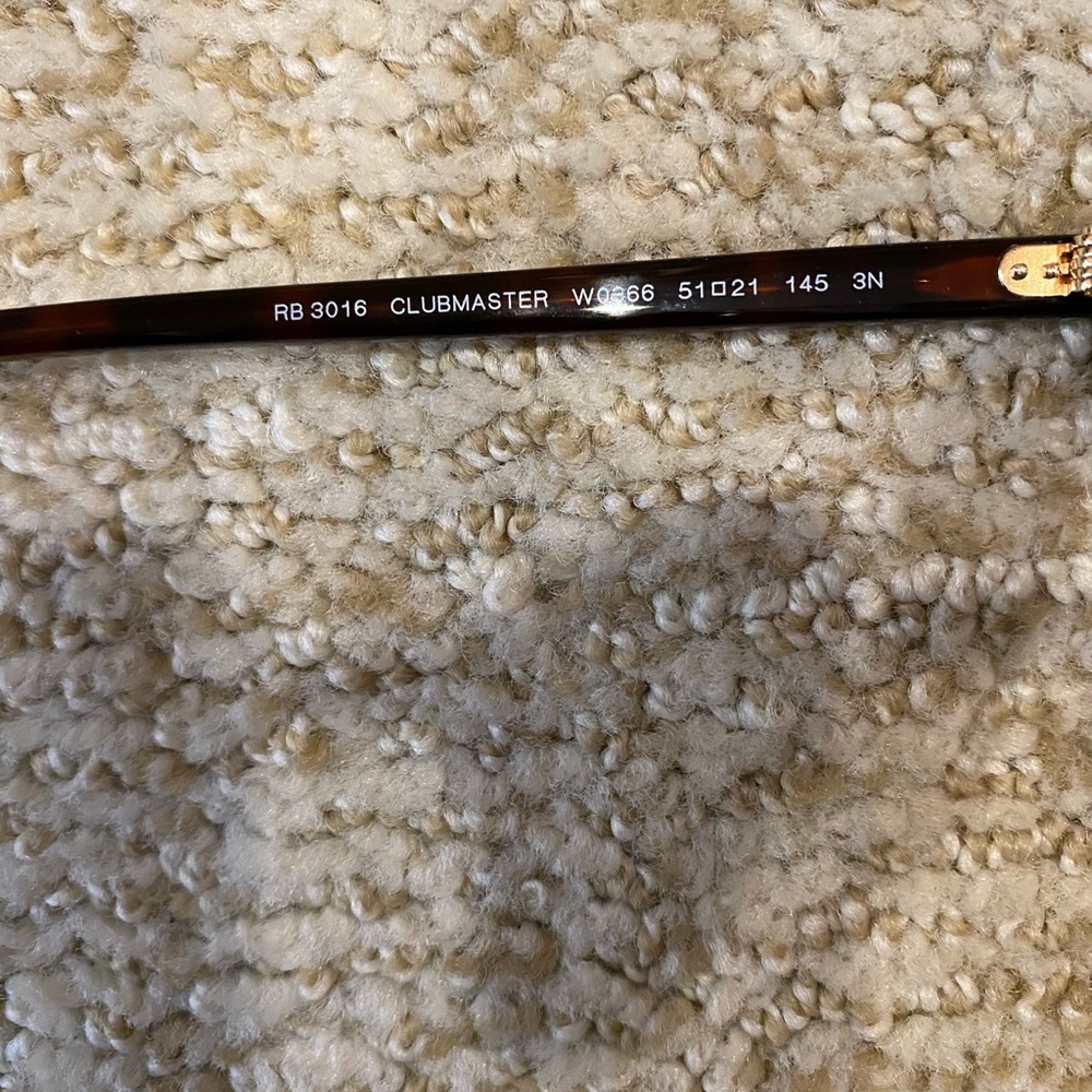 Women’s Clubmaster Tortoise Ray-Ban sunglasses - Picture 6 of 6